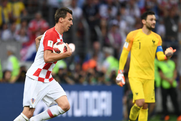 球賽事中 球賽事中